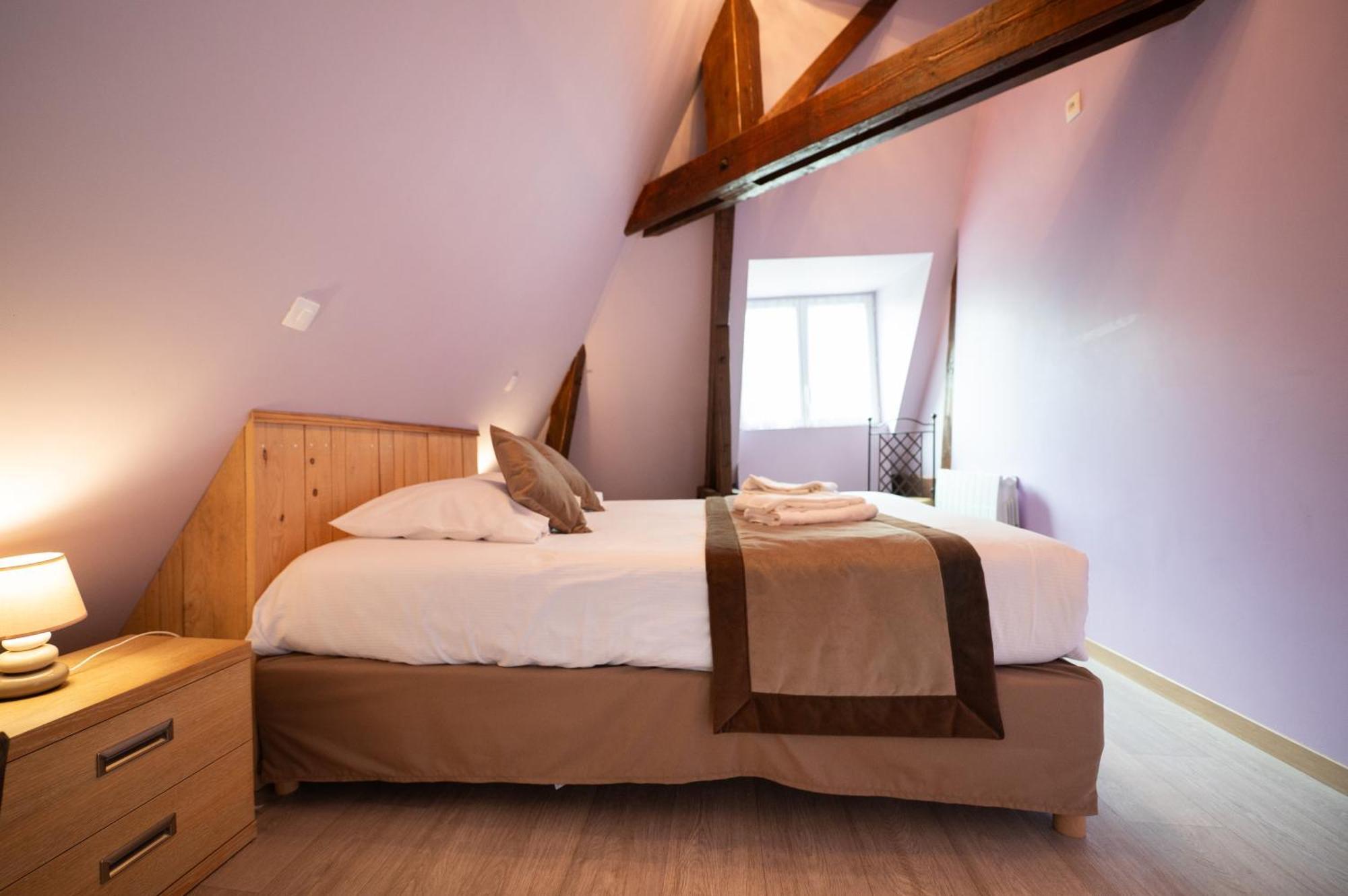 Logis Hotels - Hotel Restaurant Domaine Les Falaises Martel Room photo