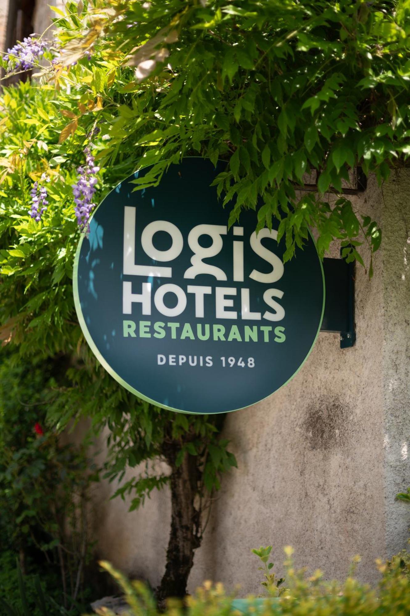Logis Hotels - Hotel Restaurant Domaine Les Falaises Martel Exterior photo